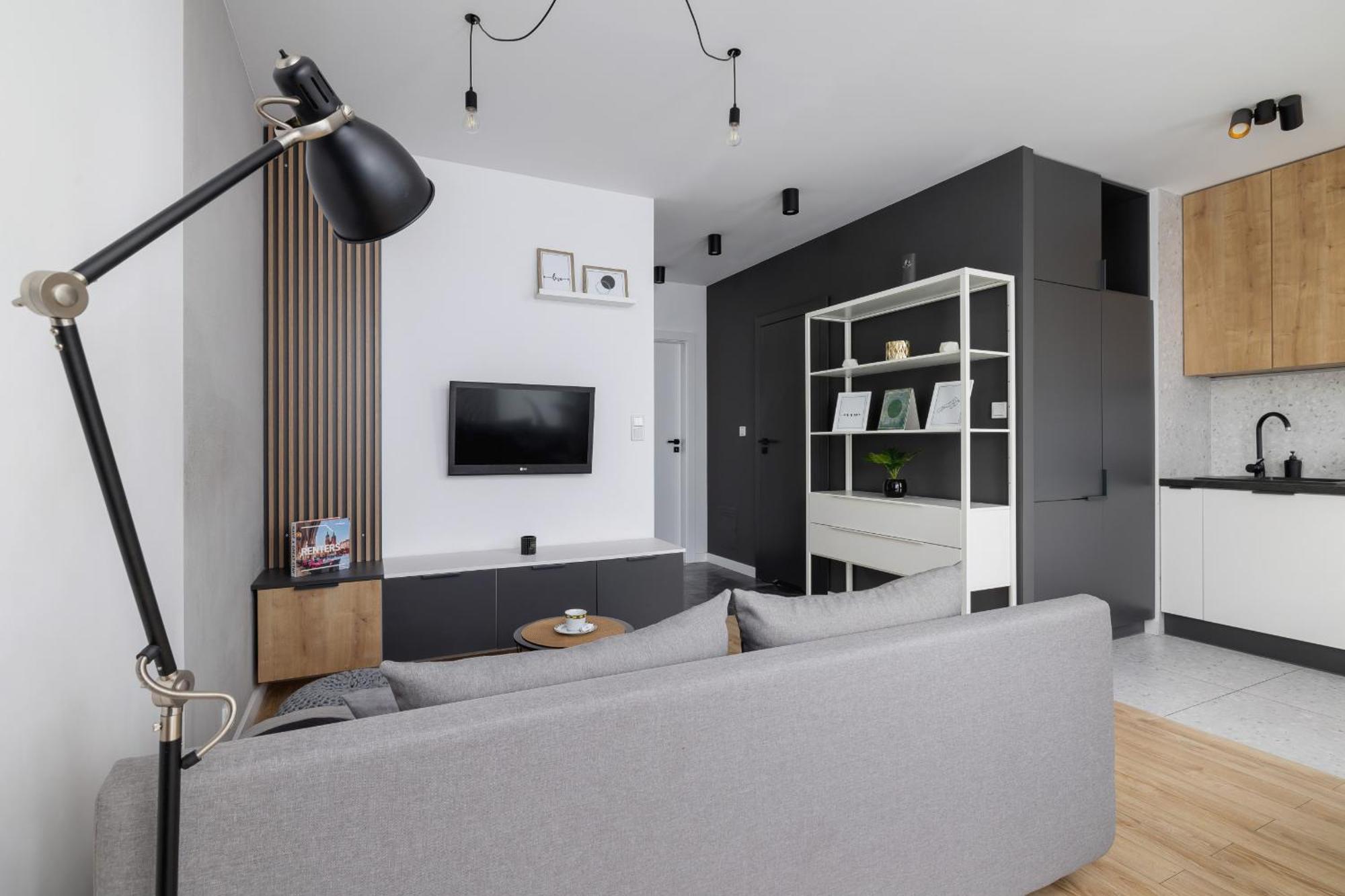 Elegant In Cracow With Balcony, Parking And Desk By Renters Apartment *