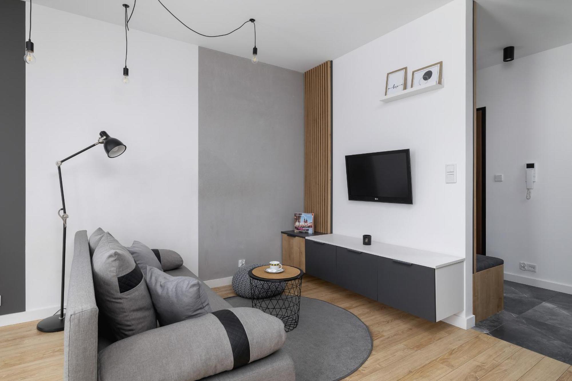 Apartament Elegant In Cracow With Balcony, Parking And Desk By Renters